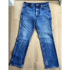 Classic Wrangler Men's Denim Jeans 930DEN - 33x31